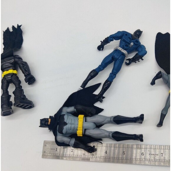 Batman Action Figure Mixed Lot 4 Toy Toys Super Hero Figurines Different Dolls - Picture 12 of 15